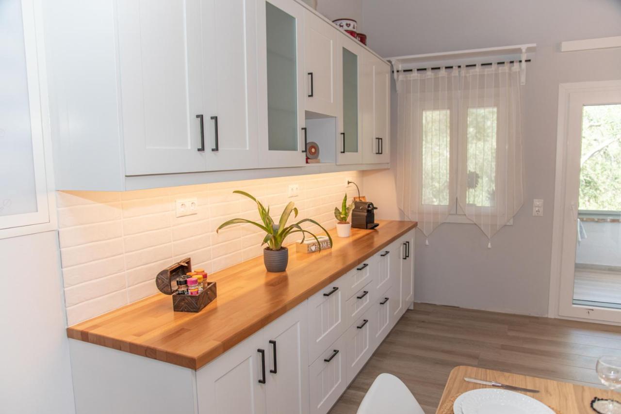 Holiday home Corfu Cicada House *
